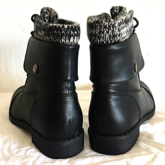 New in BOX Sweater Cuff MOTO Combat BOOTIES Boots - Picture 7 of 8